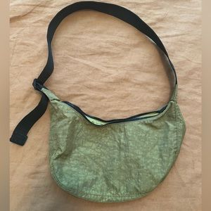 Baggu crescent bag moss color